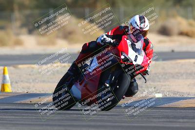 media/Jan-14-2024-SoCal Trackdays (Sun) [[2e55ec21a6]]/Turn 2 (1025am)/